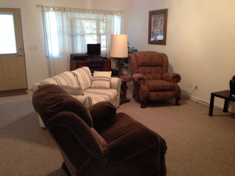 Hotel Pleasant Grove Farm Llc Lyons Esterno foto